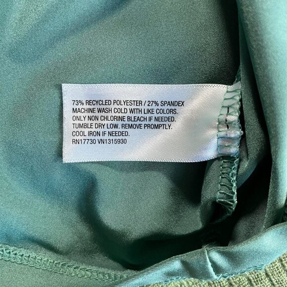 Wild Fable Green Metallic Mock Neck Long Sleeve Top – Size L - Picture 6 of 6